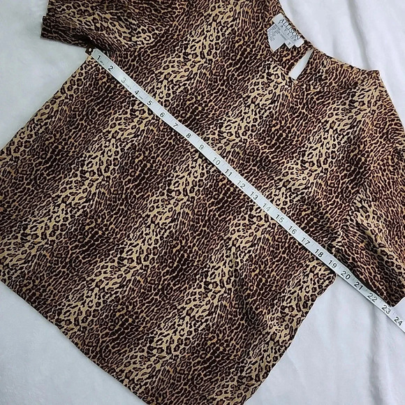 Allison Taylor Leopard Print Short Sleeve Blouse Size S - Picture 5 of 9